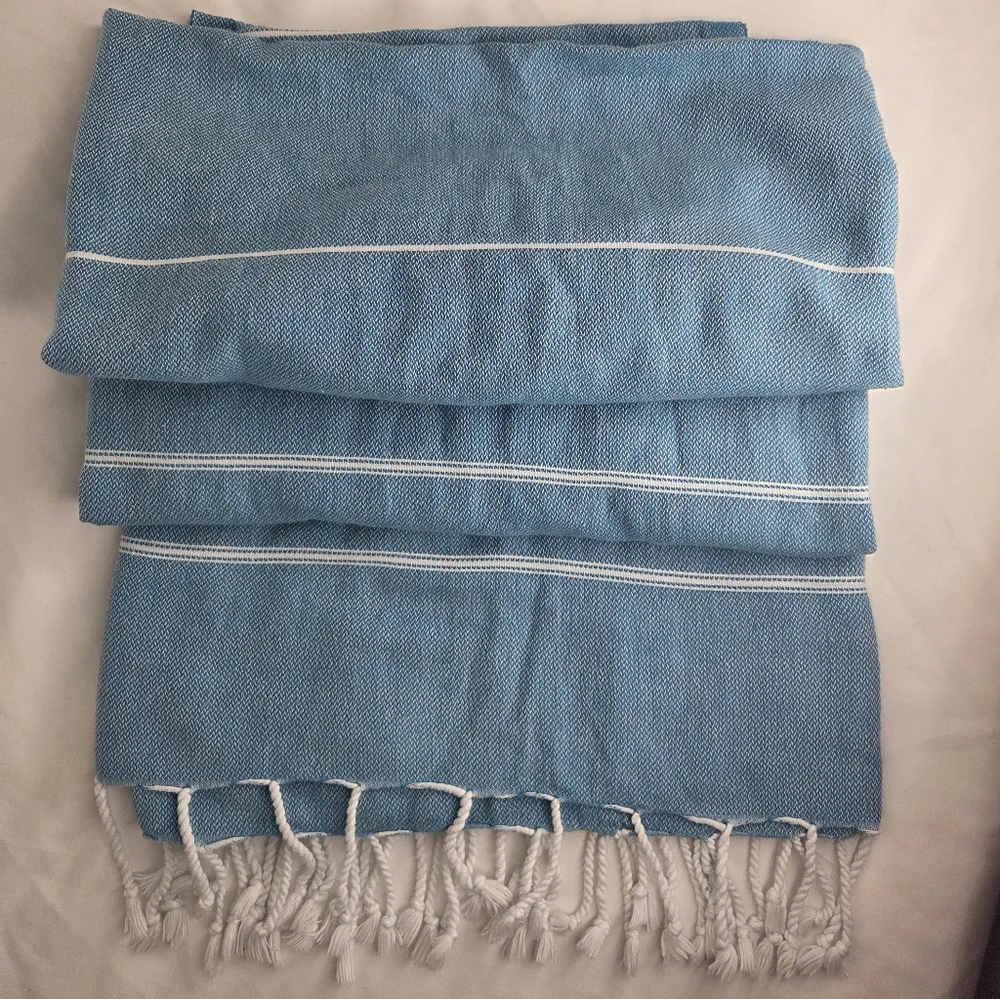 Cacala Blue and White Lightweight Oversize Turkish Beach Towel